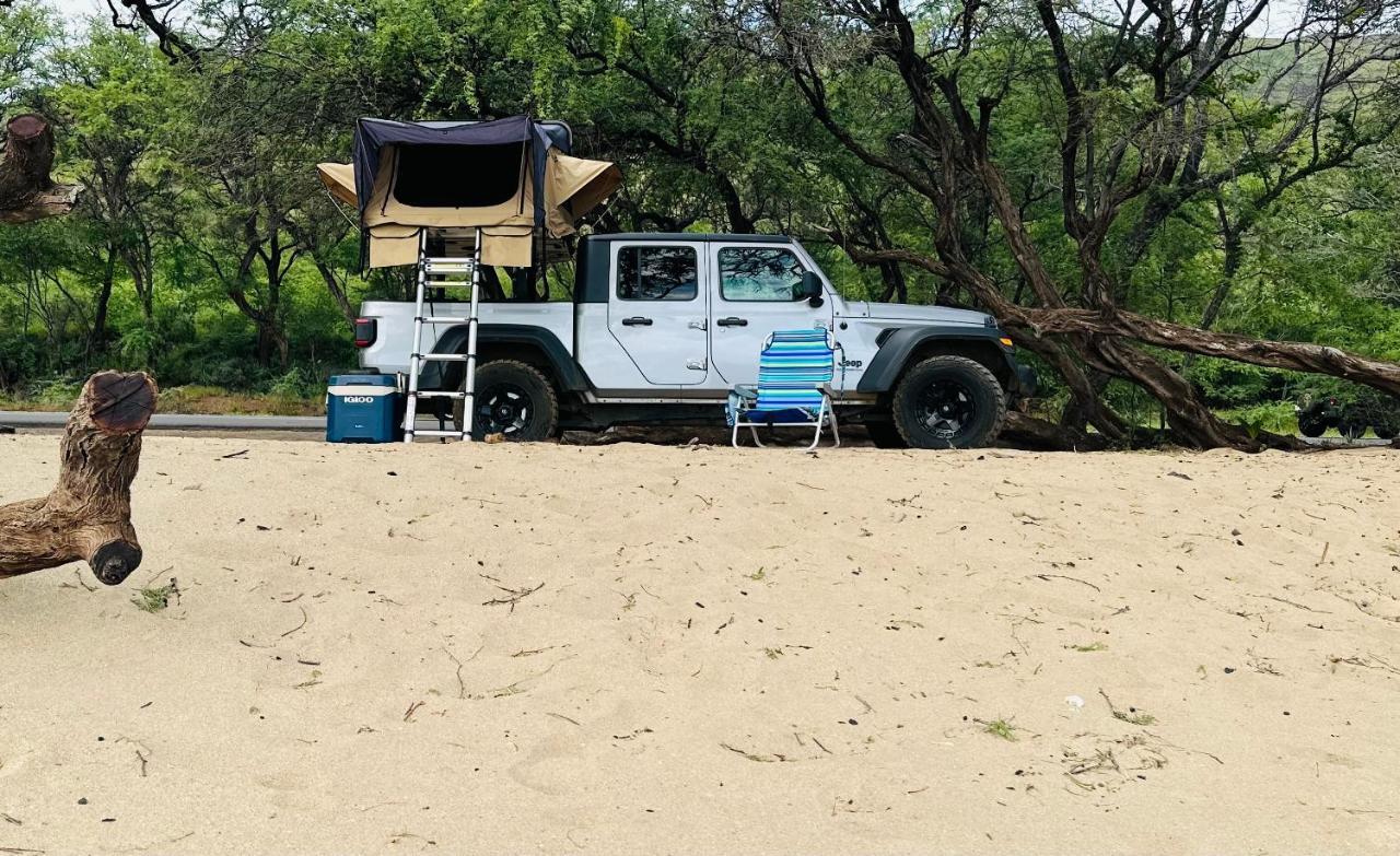 Explore Maui'S Diverse Campgrounds And Uncover The Island'S Beauty From Fresh Perspectives Every Day As You Journey With Aloha Glamp'S Great Jeep Equipped With A Rooftop Tent Paia Buitenkant foto